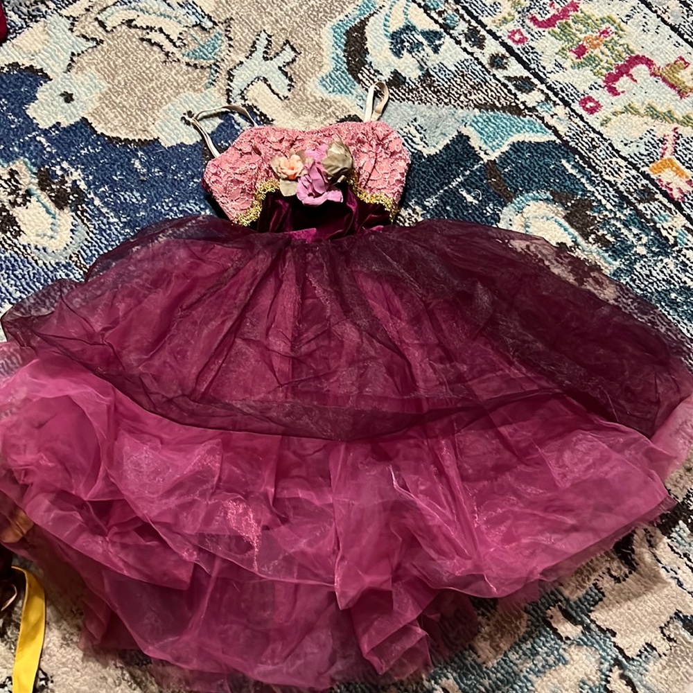 Curtain call costumes dress